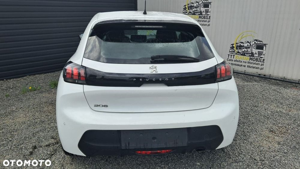 Peugeot 208 - 14