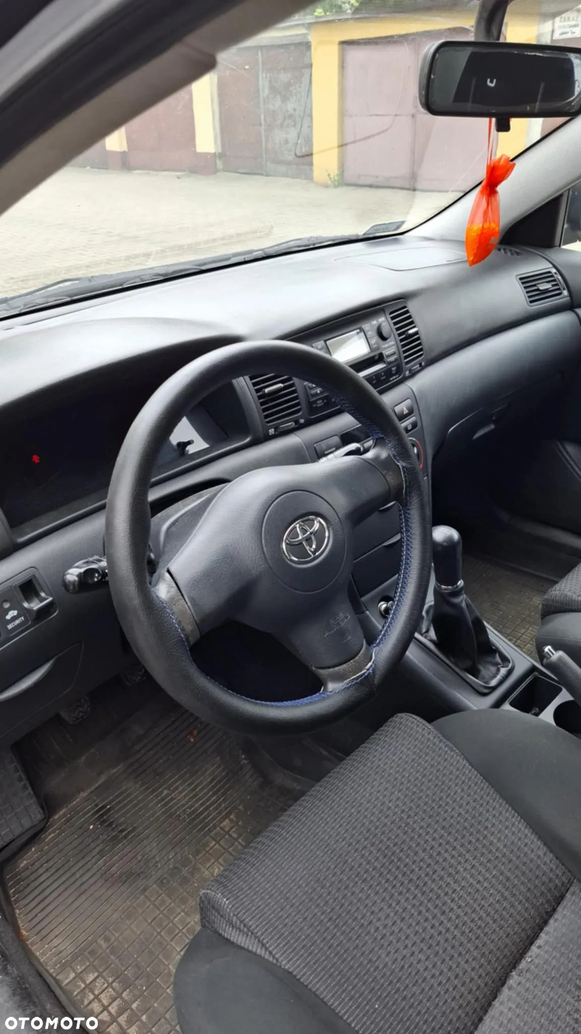 Toyota Corolla - 5