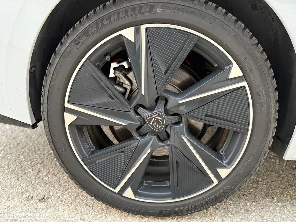 Peugeot e-308 54 kWh Allure - 25