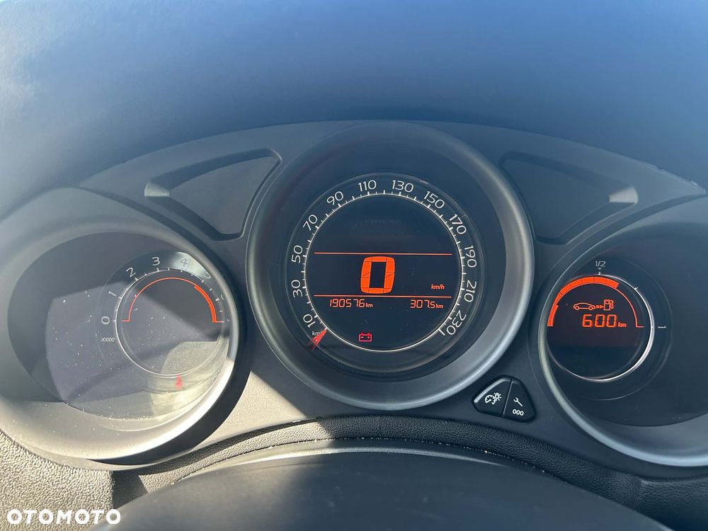 Citroën C4 1.6 HDi Attraction - 9