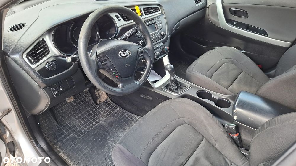 Kia Ceed 1.6 GDI Business Line - 11