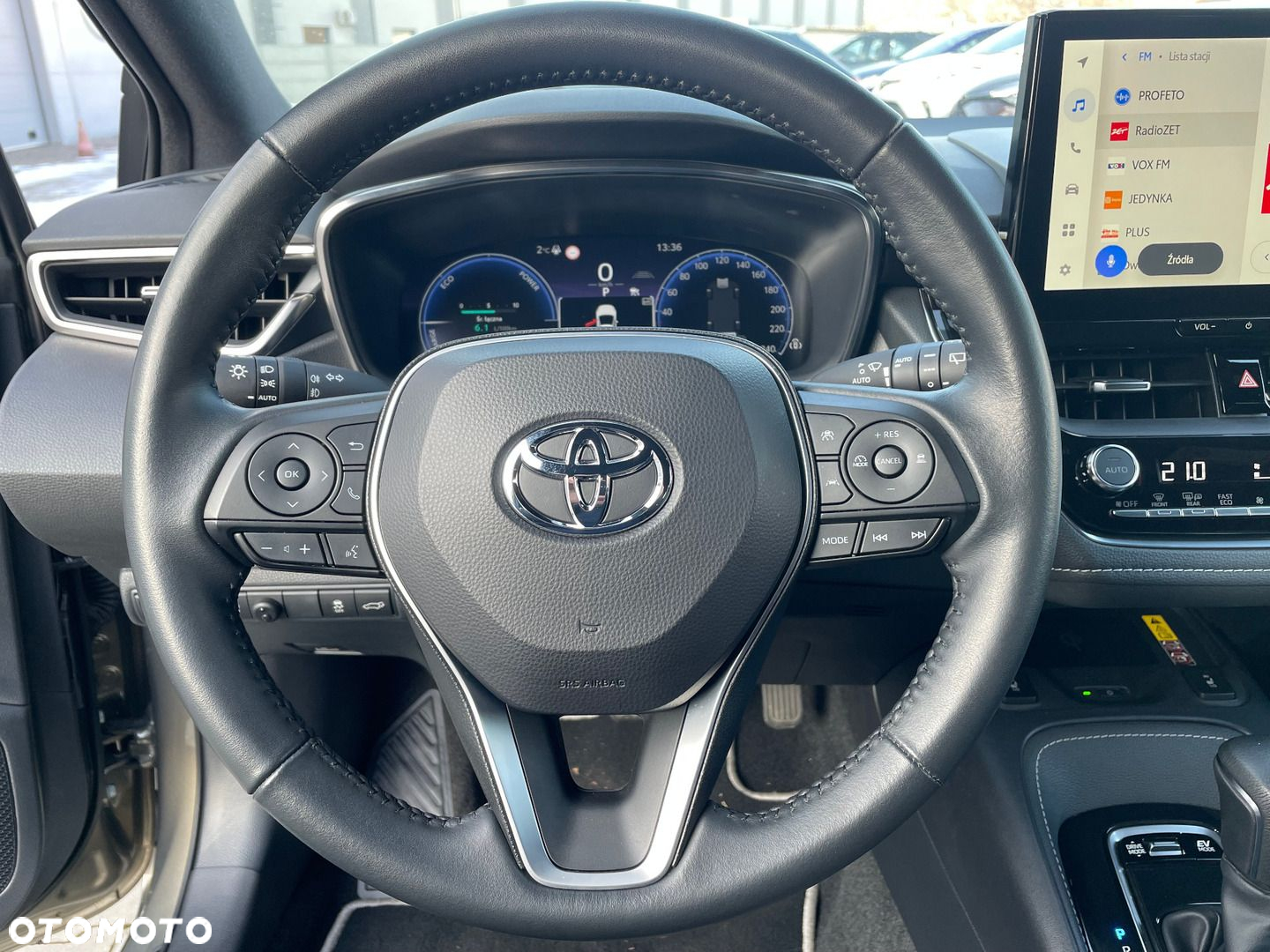 Toyota Corolla - 10