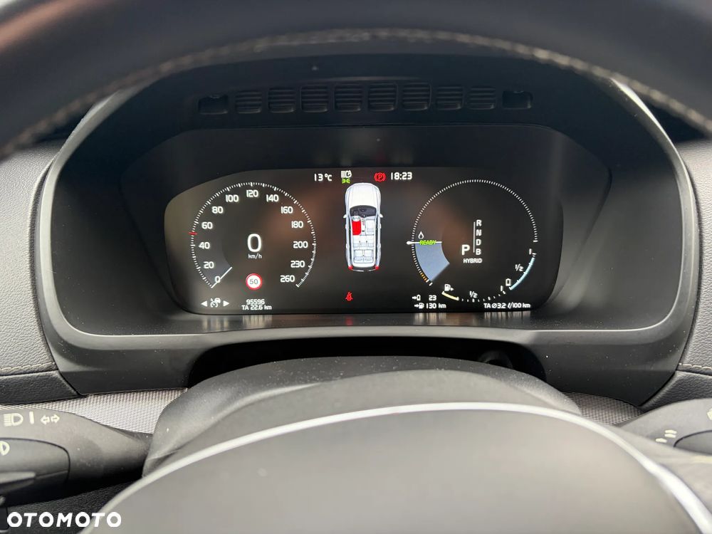 Volvo XC 90 T8 AWD Plug-In Hybrid R-Design 7os - 18