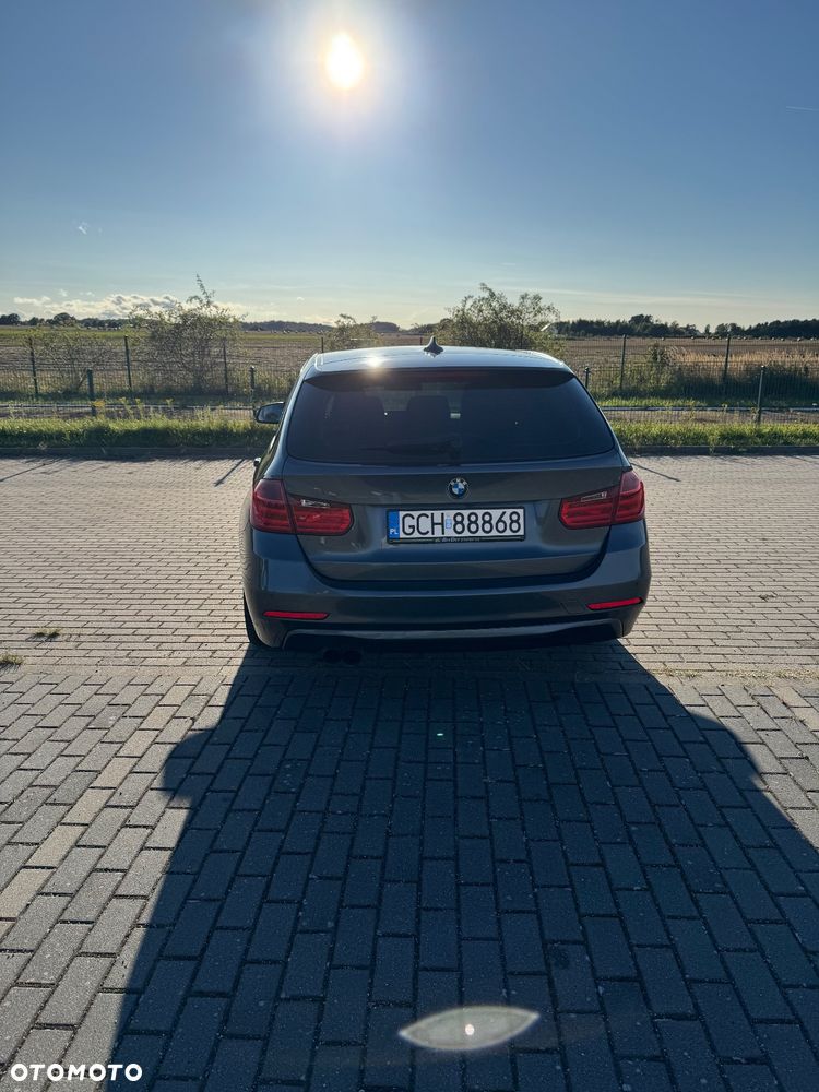 BMW Seria 3 328i Touring - 6