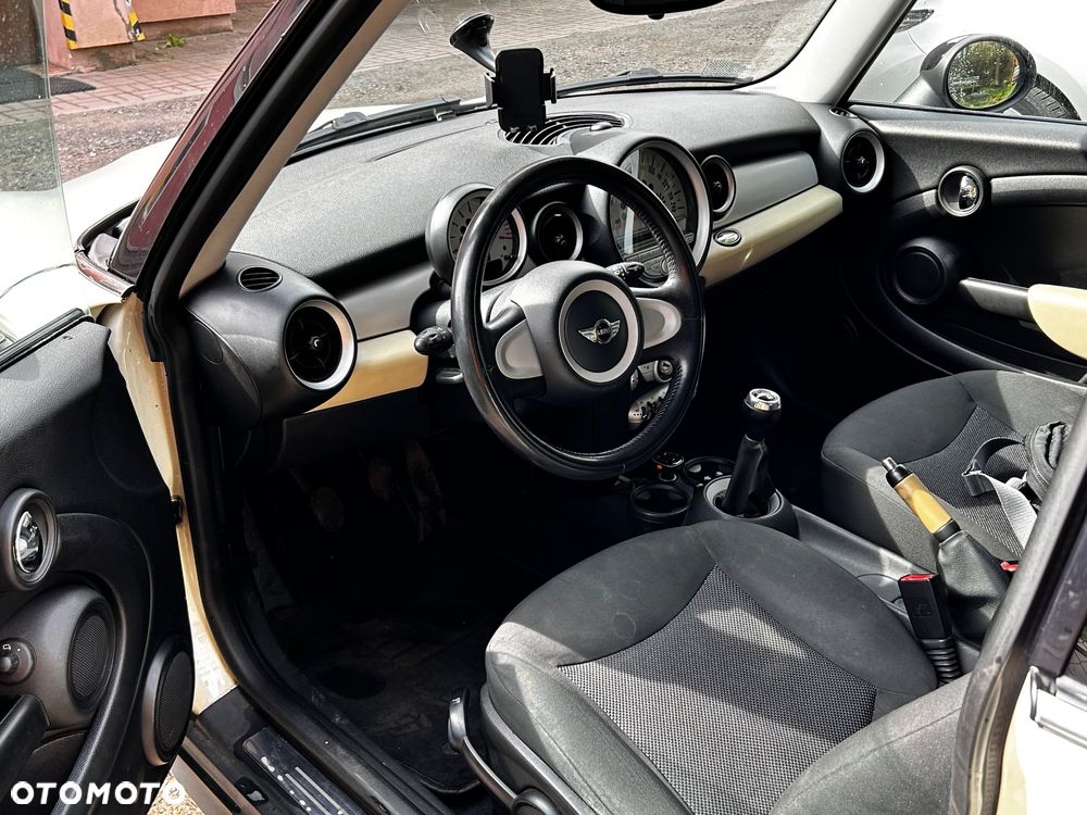 MINI ONE Standard - 8