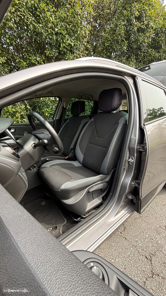 Renault Clio 1.5 dCi Dynamique S — fotografia 10