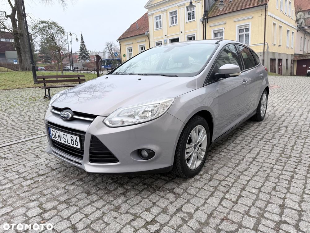 Ford Focus 1.6 Trend - 25
