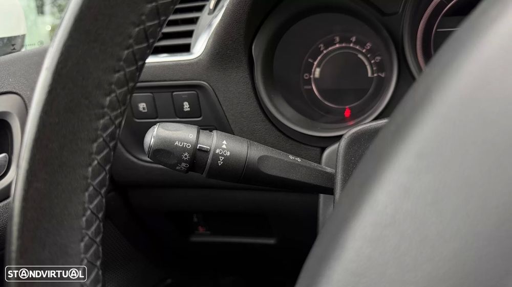 Citroën C4 1.6 BlueHDi Live - 22