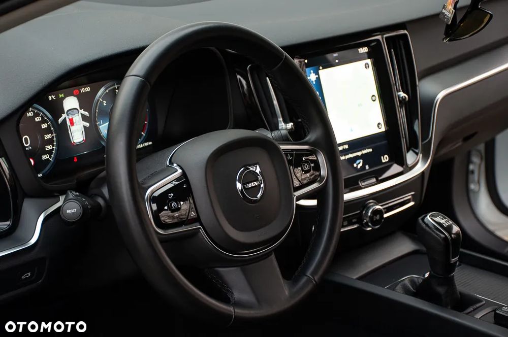 Volvo V60 D3 Momentum Core - 34