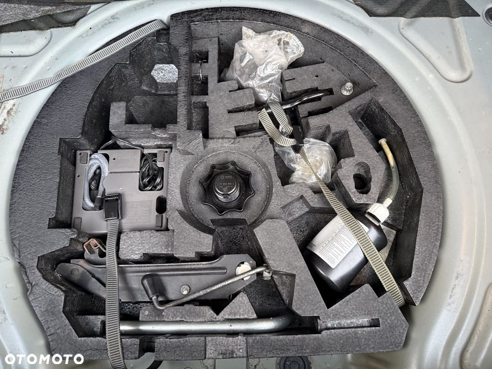 Volkswagen Golf 1.6 United - 19