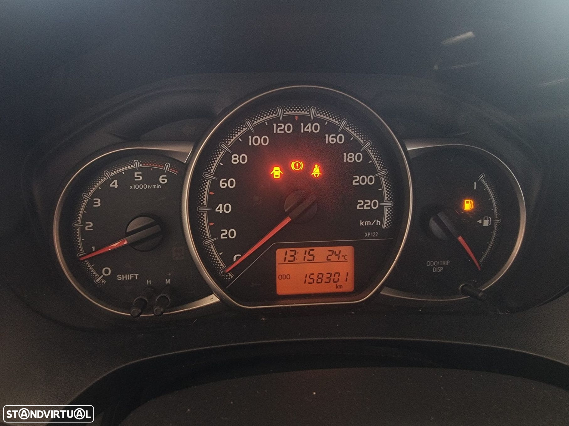 Toyota Yaris 1.4 D-4D ACtive+AC - 17