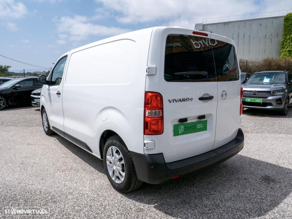 Opel Vivaro - 10