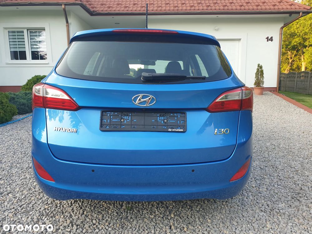 Hyundai i30 blue Kombi 1.4 Classic Navigation - 7