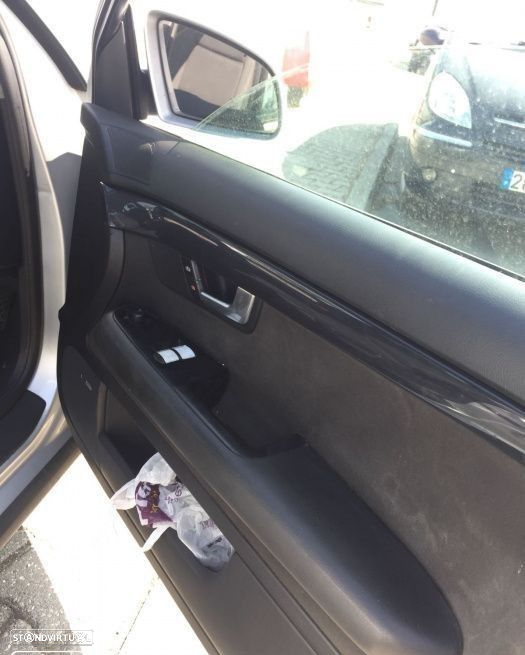 Audi A4 B6 1.9 TDI de 2001 disponível para peças FRENTE VENDIDA - 7