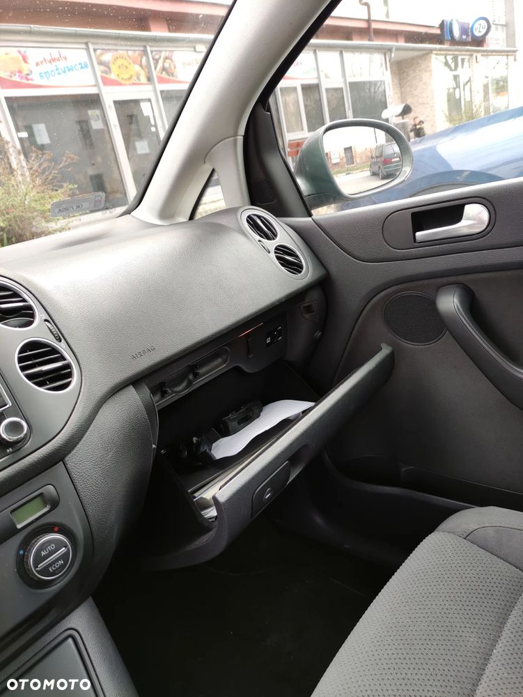 Volkswagen Golf Plus 1.6 FSI Comfortline - 5