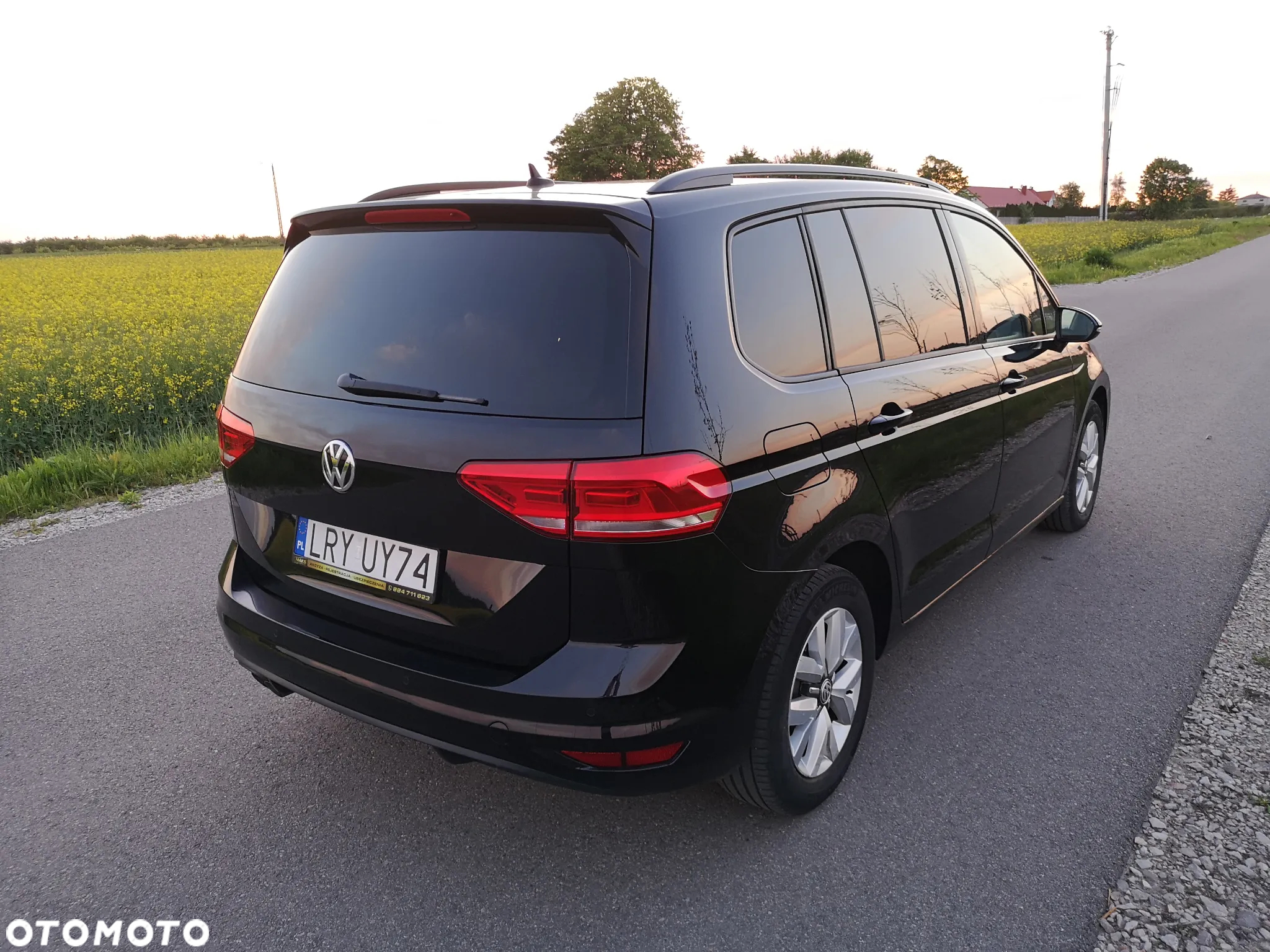 Volkswagen Touran 2.0 TDI SCR DSG Comfortline - 27