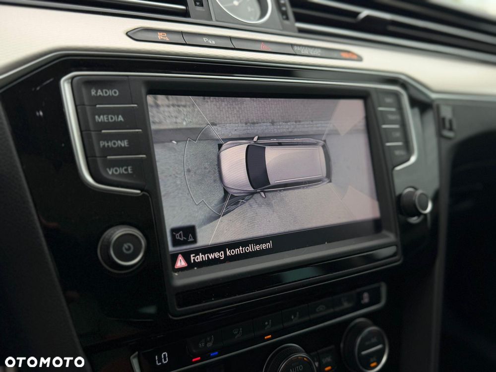 Volkswagen Passat Alltrack 2.0 TDI SCR 4Motion DSG (BMT) - 11