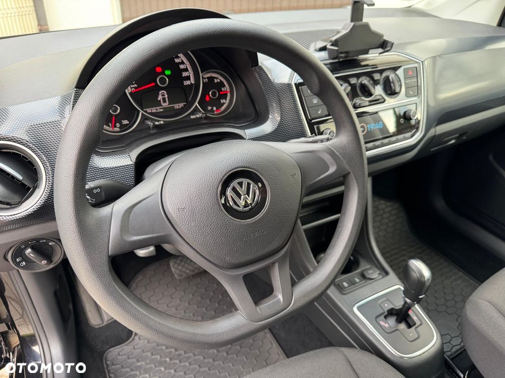 Volkswagen up! - 19