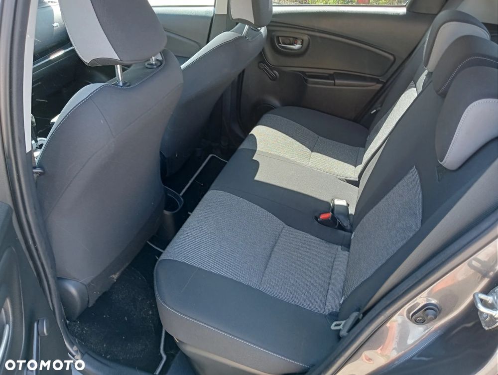 Toyota Yaris 1.5 20th Anniversary CVT - 8