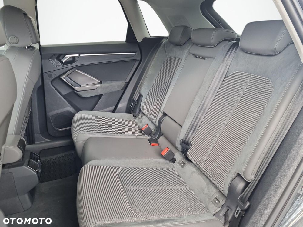 Audi Q3 35 TFSI mHEV S-Line S tronic - 33
