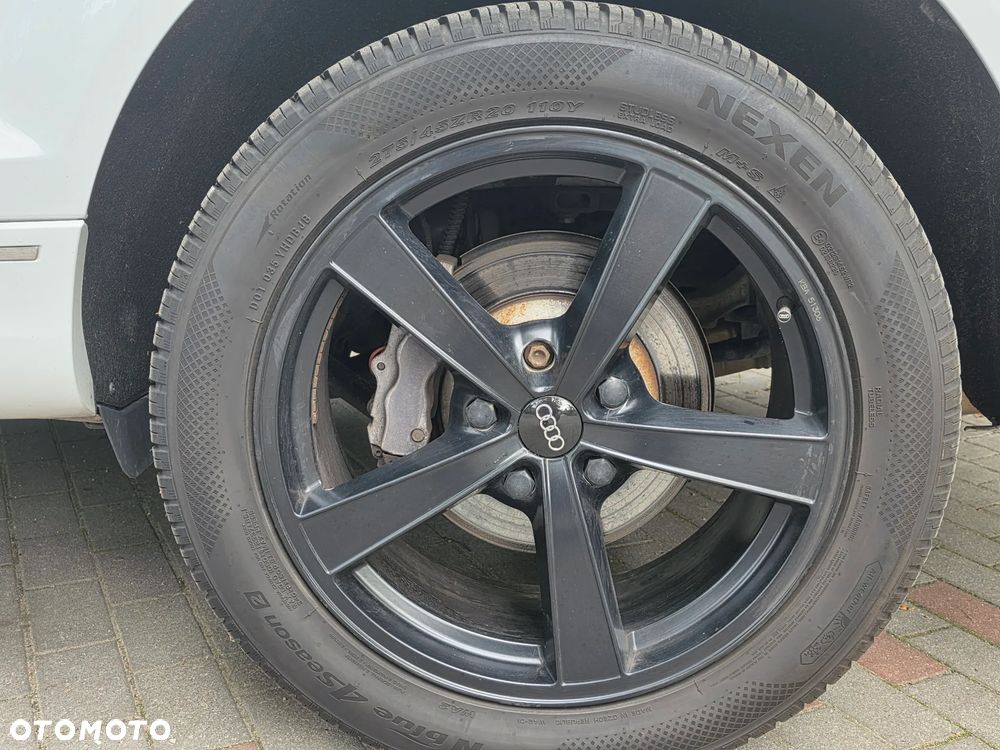 Audi Q7 - 8