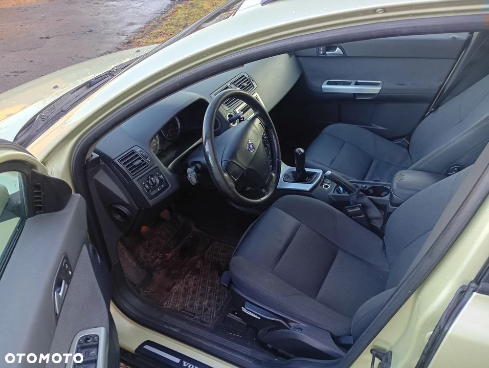 Volvo V50 2.4 - 5