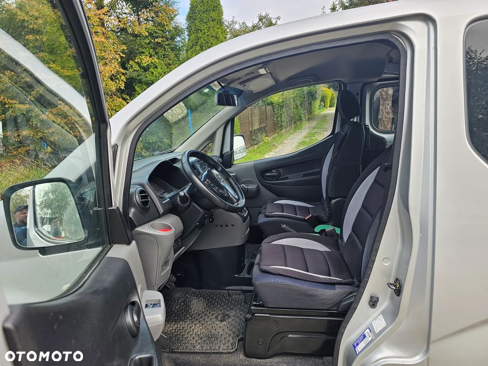 Nissan NV200 - 10