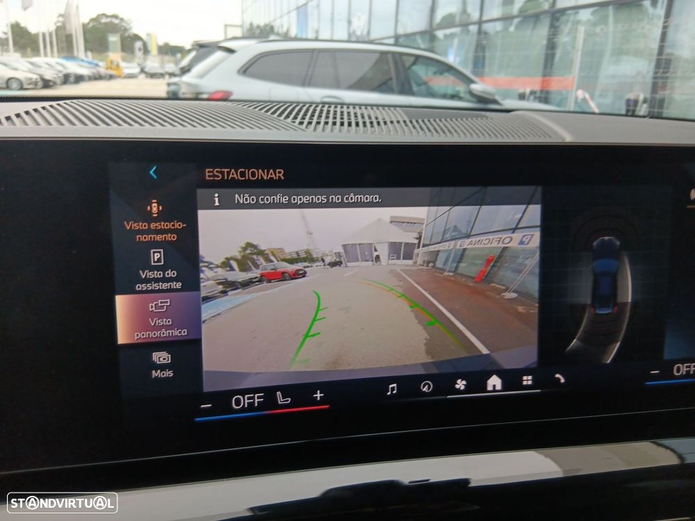 BMW 530 e Pack Desportivo M - 27