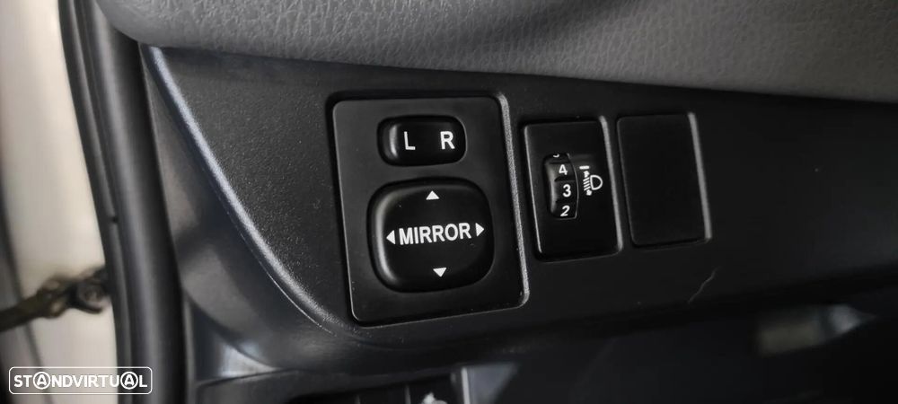 Toyota Yaris 1.0 VVT-i Comfort - 39