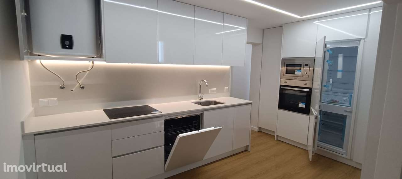 Moradia em Banda T2+1 Venda em Aver-o-Mar, Amorim e Terroso,Póvoa de V - Grande imagem: 5/39