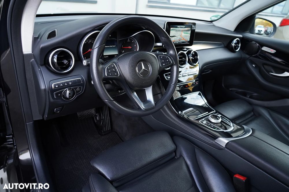 Mercedes-Benz GLC 250 d 4Matic 9G-TRONIC AMG Line - 10