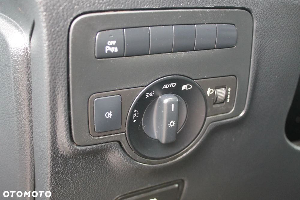 Mercedes-Benz VITO - 35