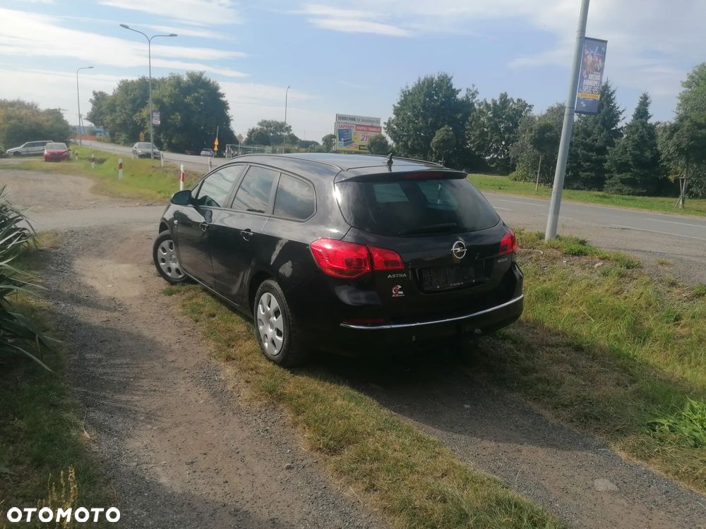 Opel Astra - 4