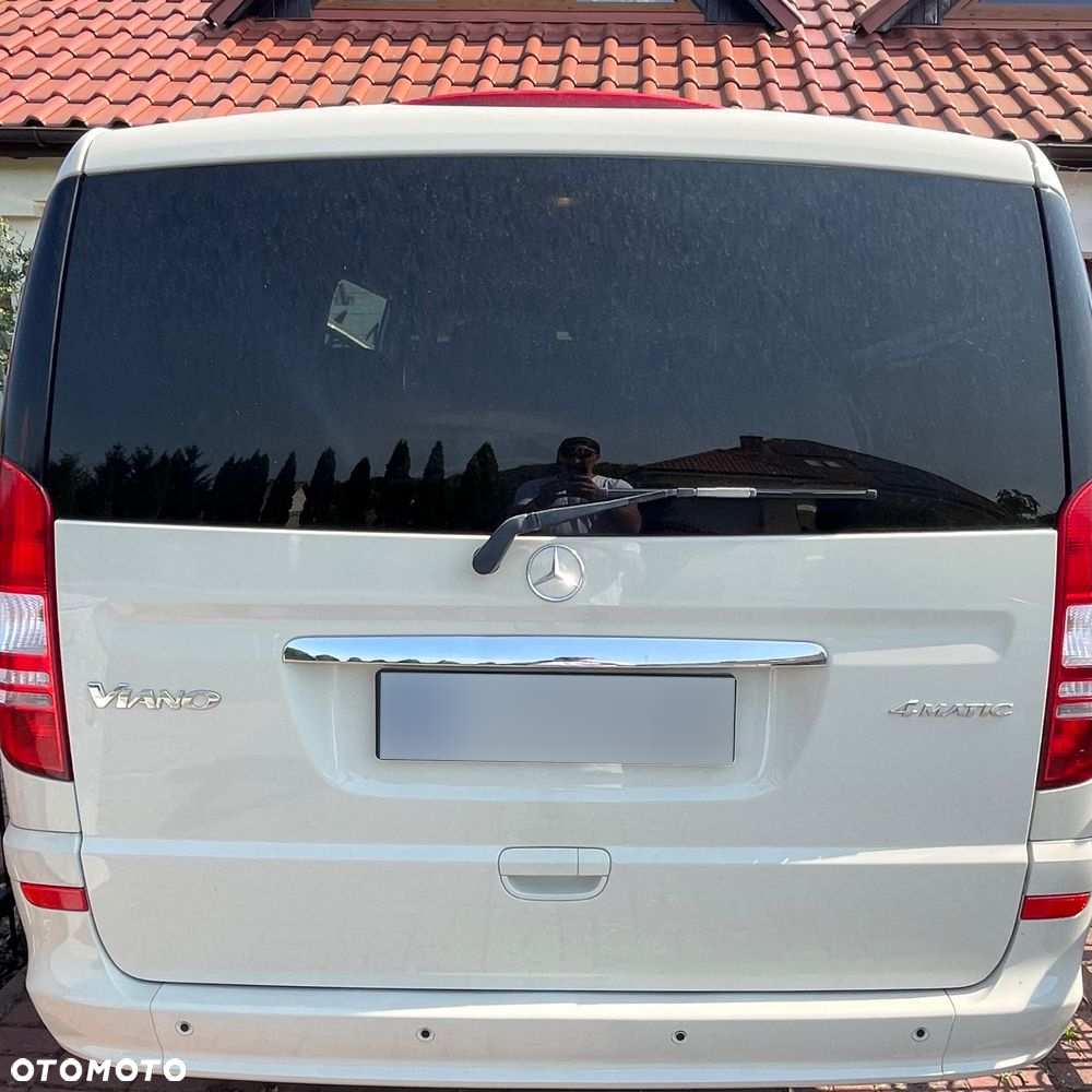 Mercedes-Benz Viano - 16