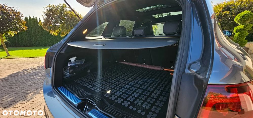 Mercedes-Benz GLC 300 4Matic 9G-TRONIC AMG Line Plus - 27