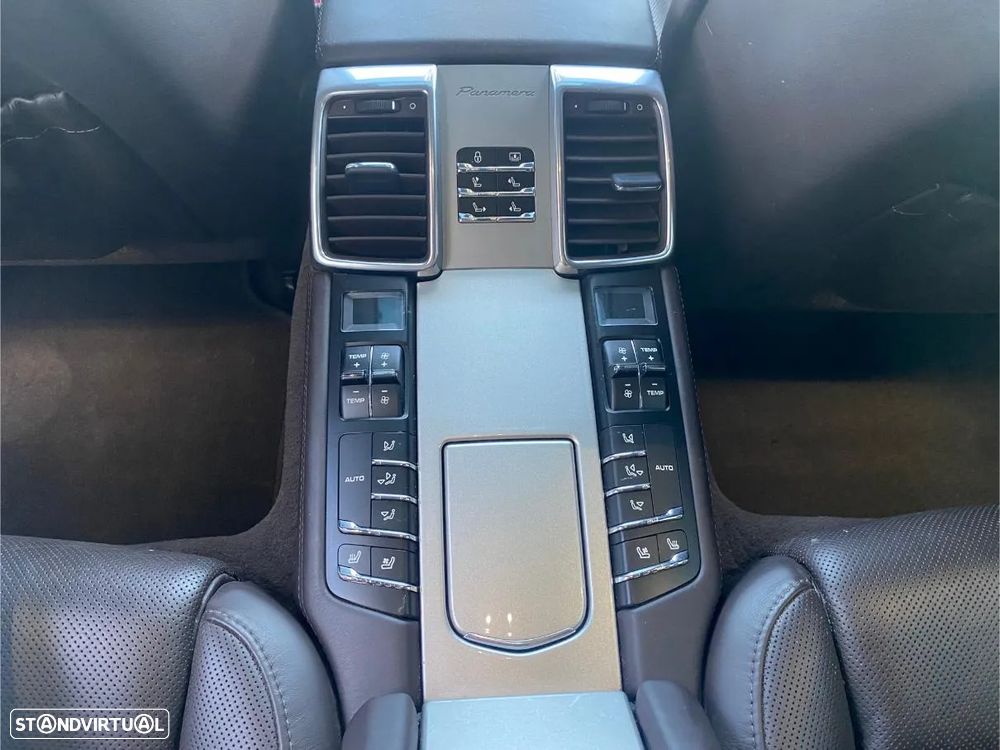 Porsche Panamera S Hybrid J19 - 15