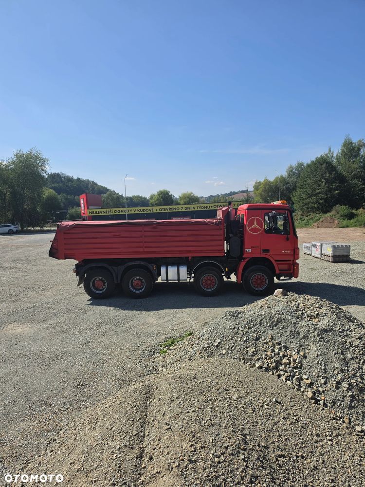 Mercedes-Benz Actros - 4