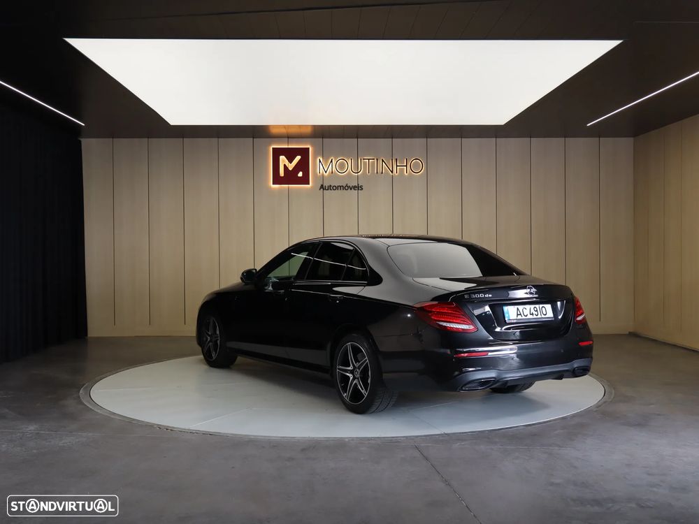 Mercedes-Benz E 300 de 9G-TRONIC AMG Line - 4