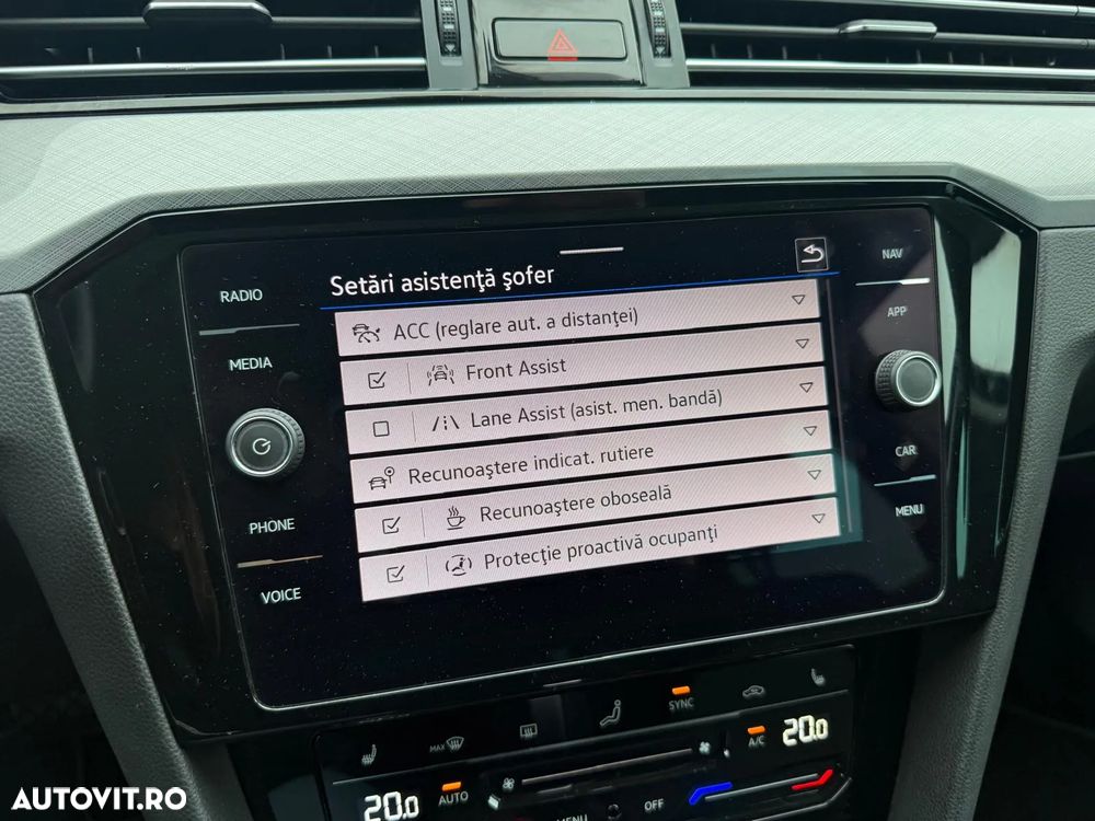Volkswagen Passat - 23