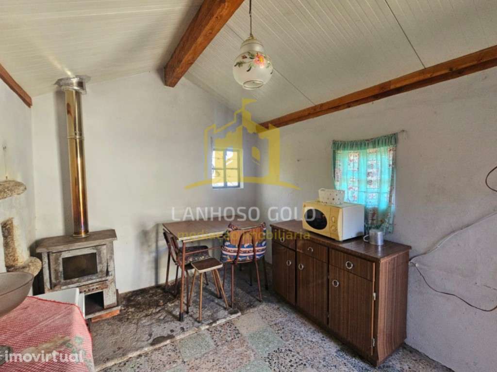 Moradia para Recuperar em Cantelães, Vieira do Minho - Oportunidade... - Grande imagem: 2/14