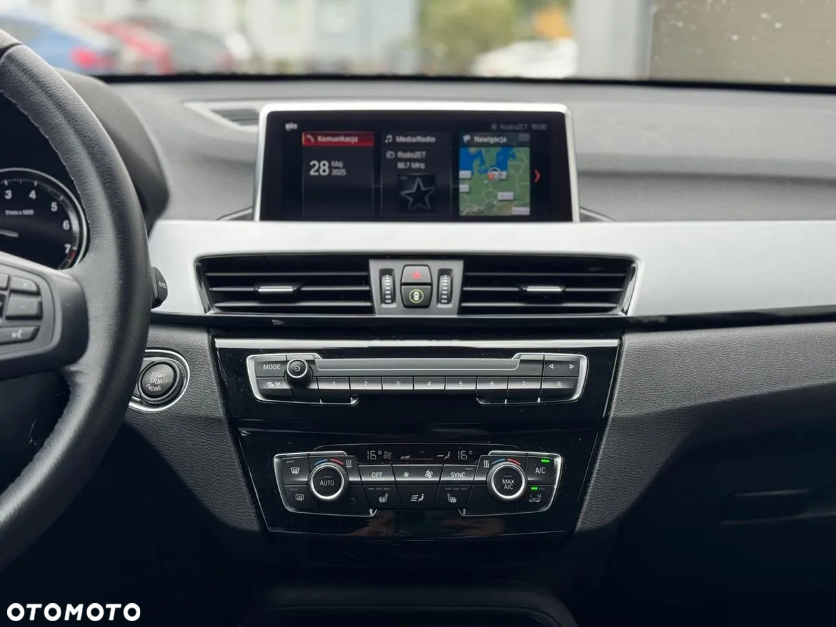 BMW X1 sDrive18i - 16