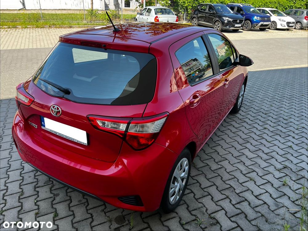 Toyota Yaris 1.5 Premium - 10