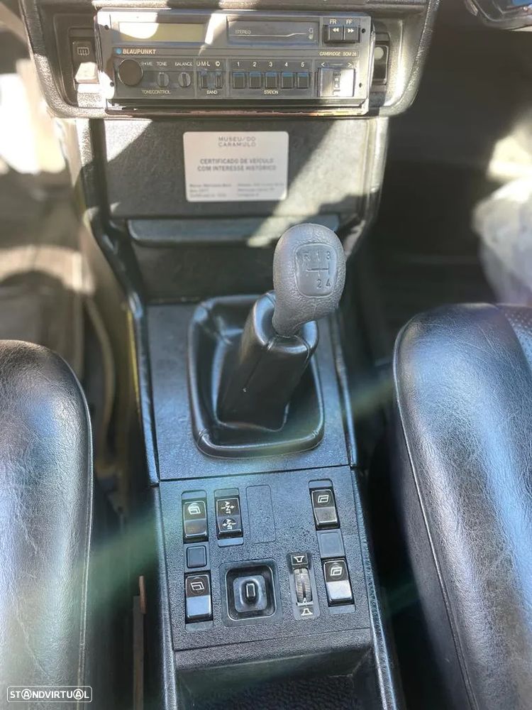 Mercedes-Benz 300 - 15