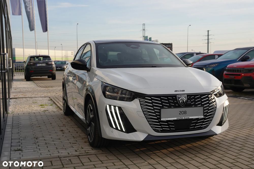 Peugeot 208 1.2 mHEV GT - 8