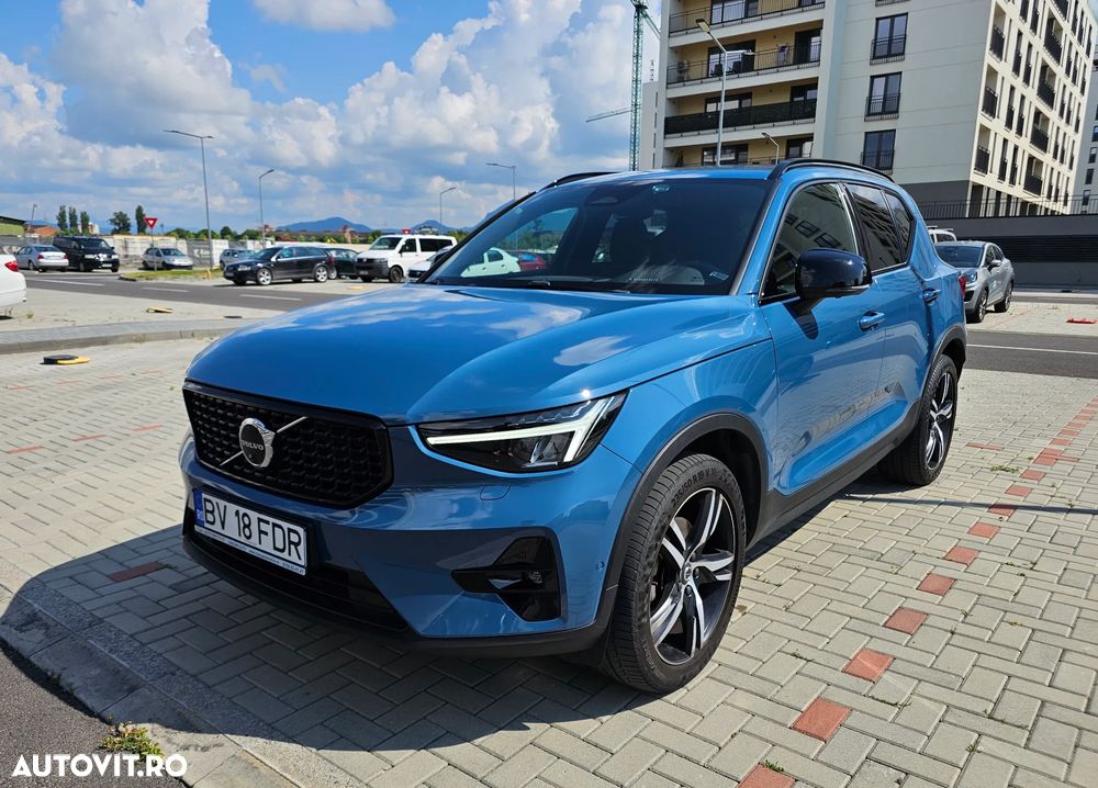 Volvo XC 40 B4 B AWD DKG Plus Dark - 1