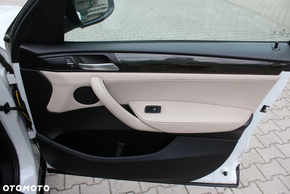 BMW X3 xDrive20d Luxury Line - 23