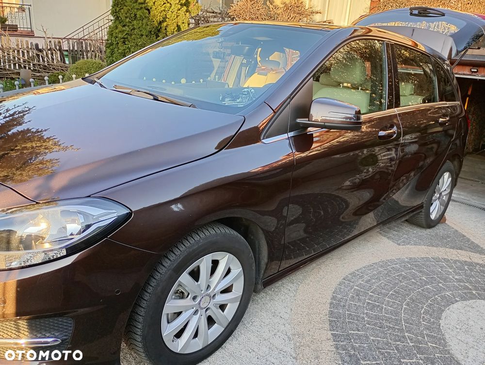 Mercedes-Benz Klasa B 180 7G-DCT Style - 2