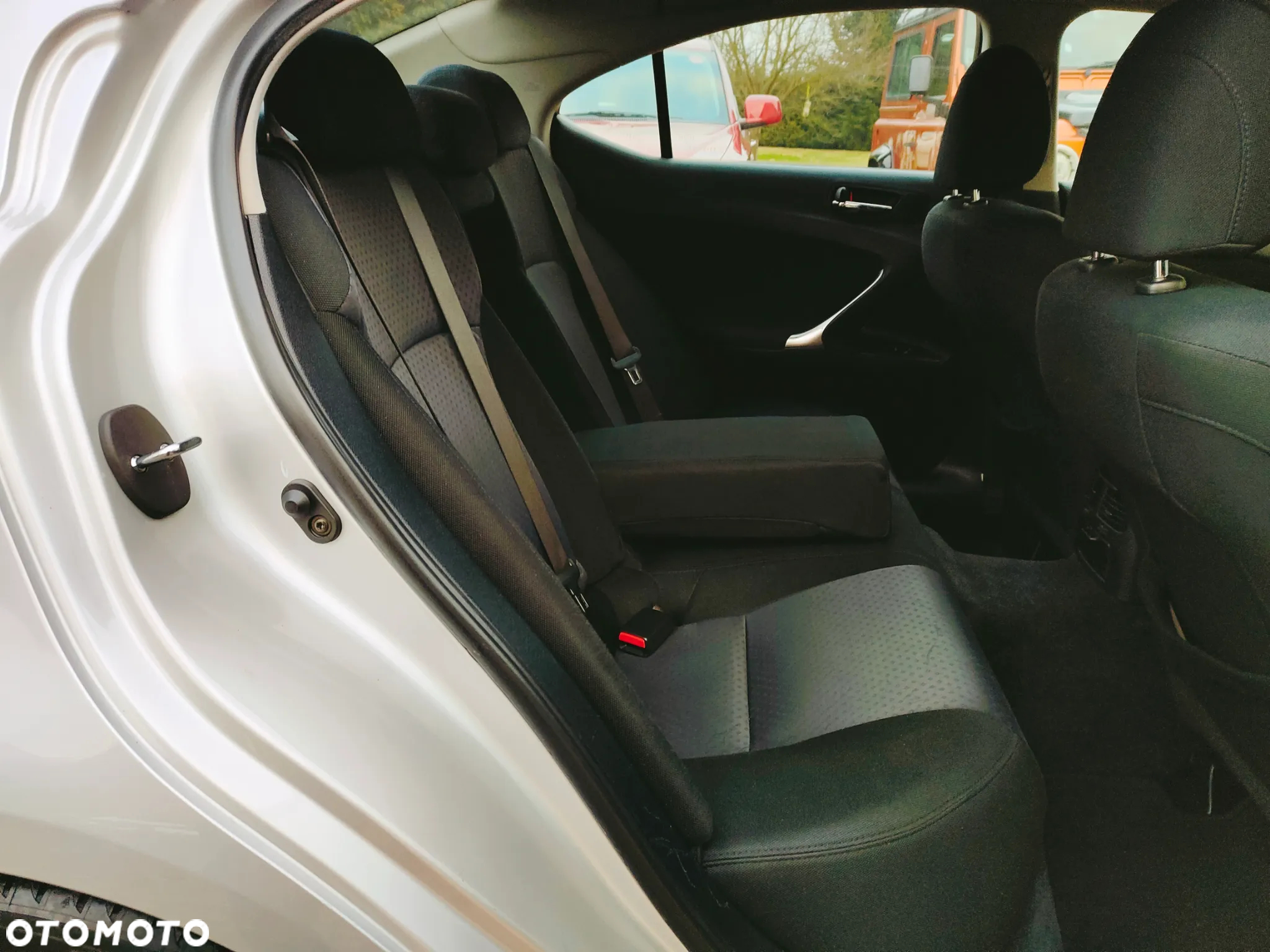 Lexus IS 250 Elegance - 18
