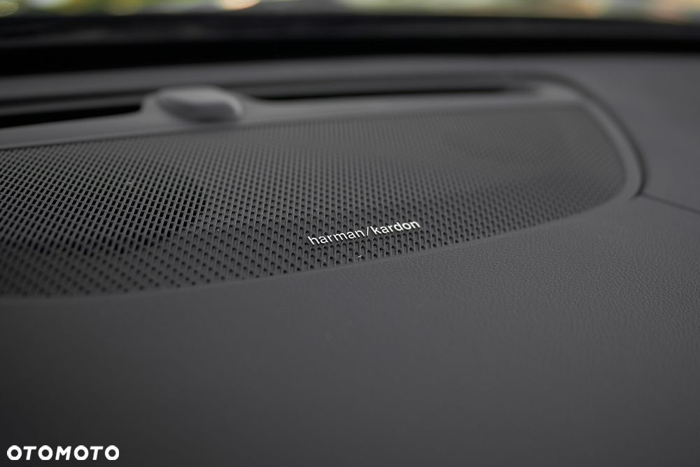 Volvo V90 T4 R-Design - 31