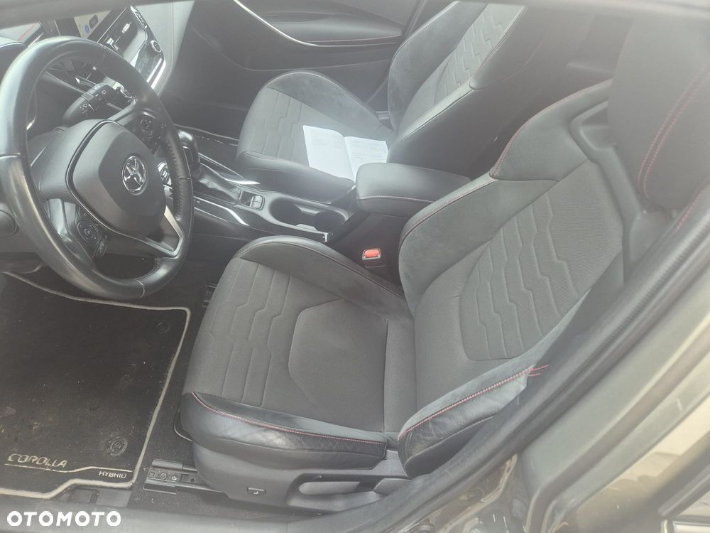 Toyota Corolla - 12